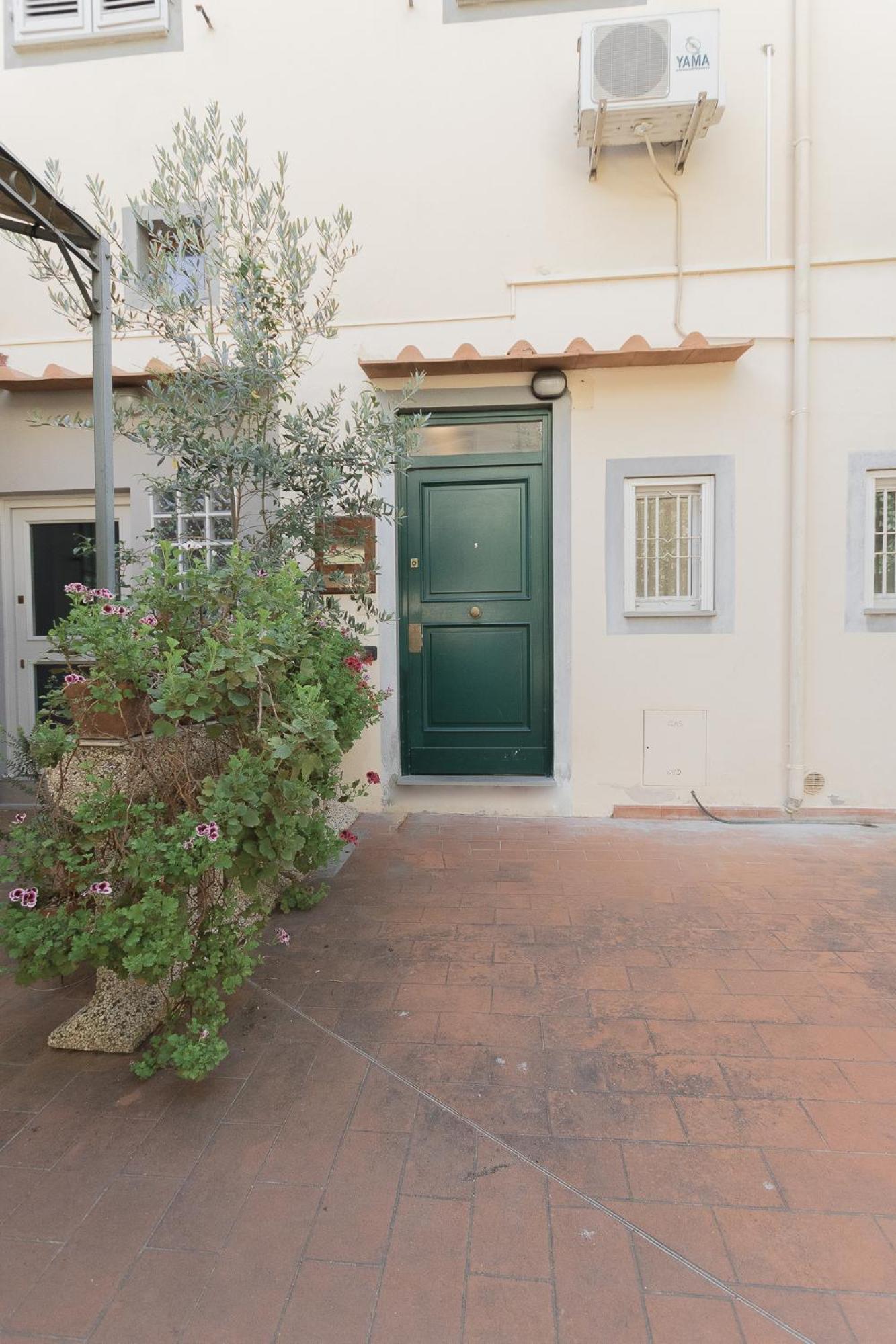 Amalia Apartment Via La Farina Florence Exterior photo